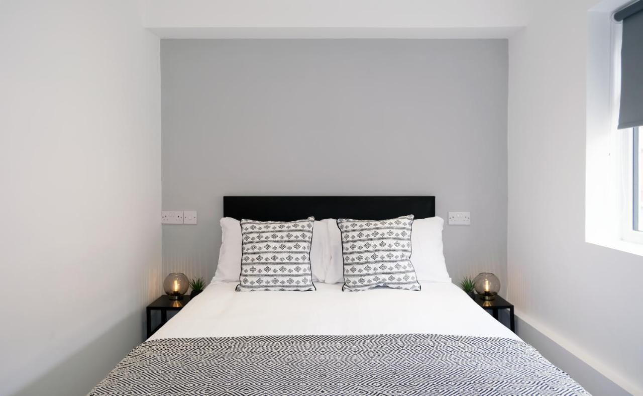 The Kop End Hotel By Serviced Living 利物浦 外观 照片